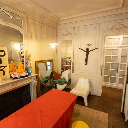 Apartament Charming Haussmannien Apt Near Monceau Park