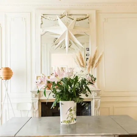 Apartament Charming Haussmannien Apt Near Monceau Park Paryż
